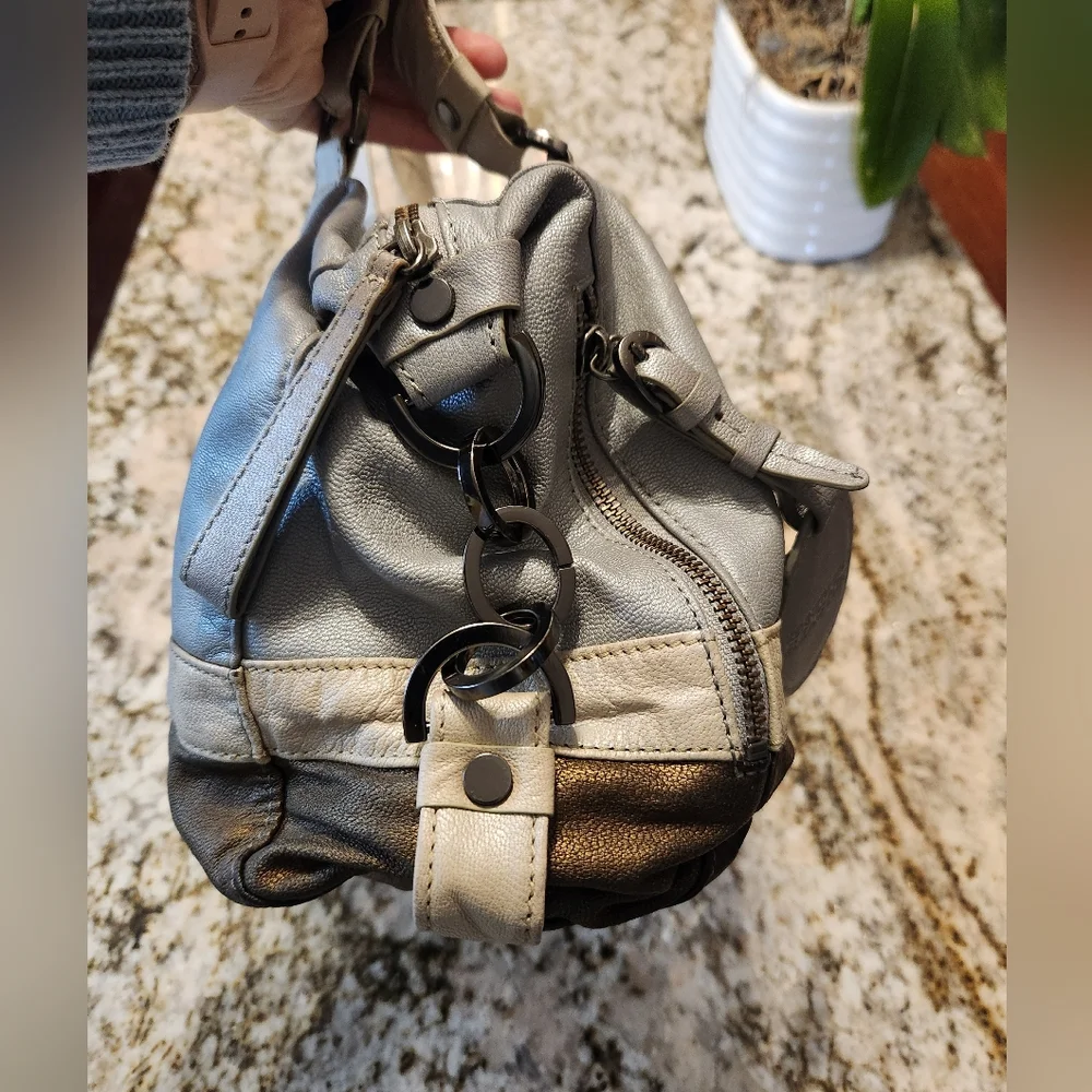 Kenneth Cole Reaction this kenneth